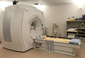 MRI（磁気共鳴画像診断）